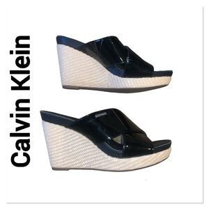 CALVIN KLEIN Jaclyn Black Platform Sandal Open Toes size 8